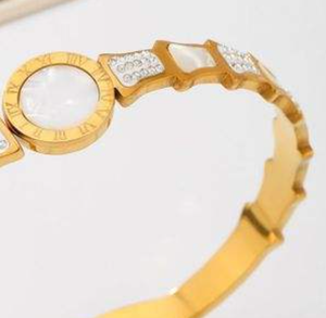 Bracciale in Acciaio Inossidabile con Diamanti e Conchiglie, Placcato Oro, Design Geometrico, Gioiello Unisex alla Moda - Product Image 6