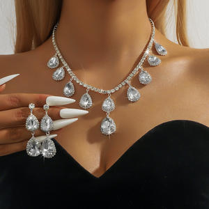 Accesorios al por Mayor, Exquisito Juego de Collar y Pendientes de Cristal y Cobre, Versatilidad de Alta Gama para la Novia Moderna - Product Image 1