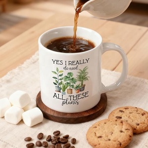 Mug à café <span class=keywords><strong>en</strong></span> céramique amusant pour les amoureux des plantes, 12 oz, avec la citation « Oui, j'ai <span class=keywords><strong>vraiment</strong></span> <span class=keywords><strong>besoin</strong></span> de toutes ces plantes » pour les jardiniers, les mamans et les papas plantes. - Product Image 5