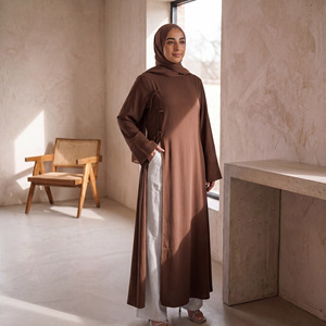 <span class=keywords><strong>Abito</strong></span> <span class=keywords><strong>Lungo</strong></span> Islamico da Donna <span class=keywords><strong>in</strong></span> <span class=keywords><strong>Viscosa</strong></span> con Maniche Lunghe e Cintura, Decorazioni Floreali, Tessuto Nida, Taglie Grandi, per Uso Quotidiano - Product Image 2