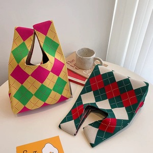 กระเป๋าถักไหมพรมลายตารางสีสันตัดกัน รุ่นใหม่ สไตล์เกาหลี แฟชั่นกระเป๋าถักไหมพรมสีสันตัดกัน - Product Image 5