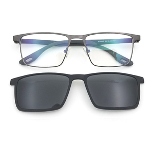 Pretty Outlooks - Monturas de Gafas Cuadradas de Acero Inoxidable con Clip Metálico, Protección Contra la Luz Azul, Unisex, Tendencia de Moda - Product Image 3