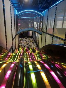 Nuovo Parco Giochi Interno 2026: Attrezzature Morbide di Alta Qualità con <span class=keywords><strong>Scivolo</strong></span> in Fibra di Vetro a LED e Palline per Bambini e Neonati - Uso Commerciale - Product Image 3