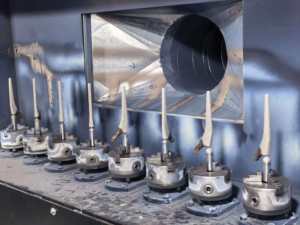 SANXIN Revêtement en titane et hydroxyapatite sur implants de tige fémorale avec équipement de pulvérisation plasma et composants PLC essentiels - Product Image 4