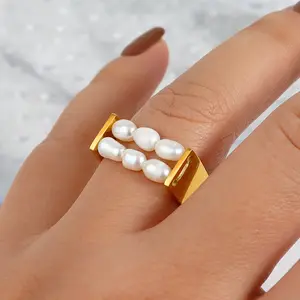 Bague en perles d'eau douce naturelles en acier inoxydable Bague pour femme Bijoux plaqués or 18 carats sans ternissement Bague femme en perles