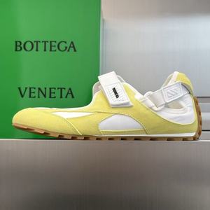 Новинка 2026: Самые модные женские кроссовки Bottega Veneta Orbit Flash Mary-Jane на плоской подошве - Product Image 3
