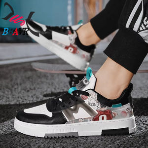 Nouvelles chaussures décontractées pour hommes, baskets basses inspirées de l'anime, légères et respirantes avec doublure en maille pour le printemps, l'automne et l'hiver - Product Image 5
