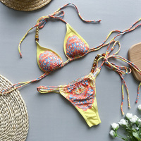 STOCK Custom Print Krawatten Details Basic Bikini Scrunch Butt Damen Bade bekleidung