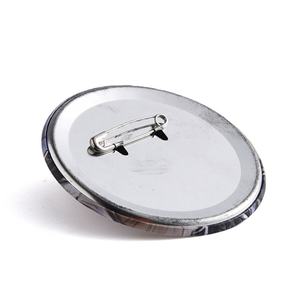 Insignia Metálica Redonda de Color Gris, Fabricada por el Fabricante Original - Product Image 4