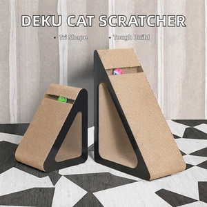 Rascador para Gatos DEKU de 3 Lados, Rampa Vertical, Múltiples Ángulos, Cartón Corrugado, Forma Triangular - Product Image 6