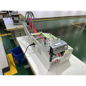 เครื่องตัดสายรัดอัตโนมัติแบบคอมพิวเตอร์ รุ่น BT-110L สำหรับตัดสายรัดแบบเย็น - Product Image 4