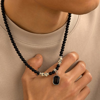 Collier vintage en perles acryliques noires avec pendentif carré, collier tendance pour homme, collier en perles œil de tigre pour homme, cadeau