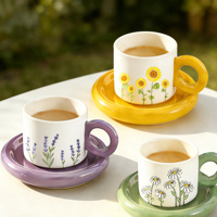 Tasse à café en porcelaine à motif de plantes vertes européennes avec poignée ronde, ensemble tasse et soucoupe en céramique personnalisé