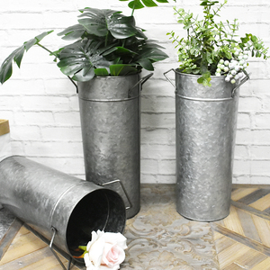 Vase galvanisé de 16 pouces, seau à fleurs en métal français rustique décoratif pour les décorations de centre de <span class=keywords><strong>table</strong></span> de mariage - Product Image 6