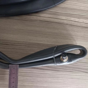 Chambre à air de moto robuste <span class=keywords><strong>90</strong></span>/<span class=keywords><strong>90</strong></span>-21 ou 80/<span class=keywords><strong>100</strong></span>-21 (3.00 <span class=keywords><strong>X</strong></span> 21) - Épaisseur 3 mm - Valve TR4 - Product Image 2
