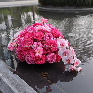 Boules <span class=keywords><strong>de</strong></span> <span class=keywords><strong>fleur</strong></span> d'orchidée rose rose vif personnalisées flottant <span class=keywords><strong>sur</strong></span> <span class=keywords><strong>l</strong></span>'<span class=keywords><strong>eau</strong></span> pour la décoration <span class=keywords><strong>de</strong></span> mariage - Product Image 1