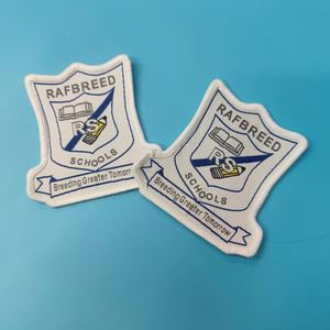 Uniformes de Escotea con Tela de Sarga Bordada Personalizada y Emblema de Chenilla para Niños y Niñas - Product Image 1