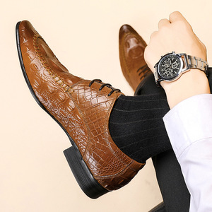 Chaussures habillées en cuir pour hommes, motif crocodile, style anglais, en cuir de vachette, pour affaires, style Oxford, tendance et élégantes - Product Image 5