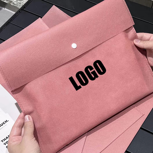 Bolsas de embalaje de ropa no tejida ecológica Xinrunjin, bolsas de camiseta autosellantes, impresión personalizada, diseño de hebilla gruesa - Product Image 2