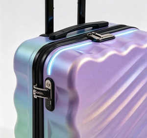 Valise rigide personnalisée en PC avec couleurs dégradées vibrantes, bagage de <span class=keywords><strong>voyage</strong></span> léger pour les voyages d'affaires - Product Image 3
