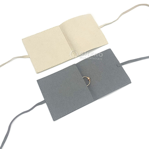 Pochette à bijoux en microfibre portable avec fermeture à cordon pour boucles d'oreilles et bagues, couleurs et logos personnalisés, protection durable pour le rangement des bijoux - Product Image 4