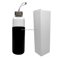 Botol kaca borosilikat 500ml, botol air kaca kustom dengan penutup silikon