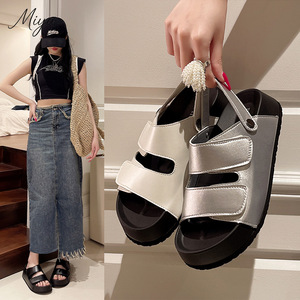 Sandalias <span class=keywords><strong>de</strong></span> Plataforma EVA con Doble Correa Cruzada <span class=keywords><strong>de</strong></span> PU y Cierre <span class=keywords><strong>de</strong></span> Velcro, Punta Abierta y Suela <span class=keywords><strong>de</strong></span> Goma, Última Moda 2026 para Mujer - Product Image 4