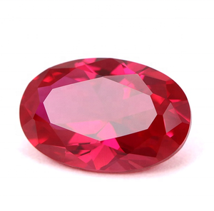 Rubis Synthétique Haute Qualité - 6.5 Carats - Coupe Carrée Orthogonale Parfaite - Neuf Sans Boîte