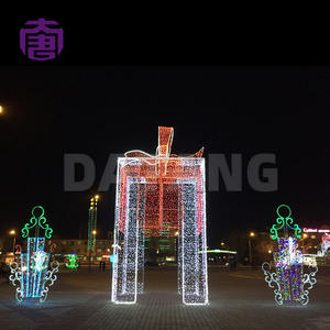 Iluminación LED Navideña para Exteriores Suministrada por Fábrica, Caja de Regalo Decorativa con Arco, Clasificación IP65 - Product Image 3