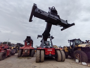 Reach Stacker Kalmar d'occasion : Performances Stables, Faible Usure, Idéal pour la Manutention de Conteneurs - Product Image 3