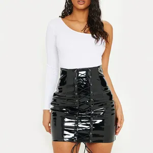 Mini-jupes en <span class=keywords><strong>cuir</strong></span> PU noir à taille haute sur mesure en gros pour femmes - Product Image 1