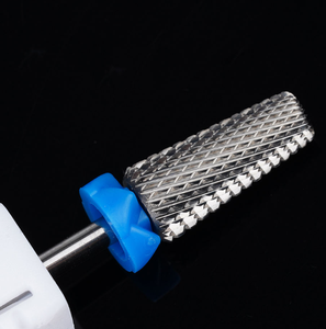 Broca de carburo de tungsteno plateada 3/32 de corte cruzado 5 en 1 para eliminación de gel, lima rotatoria para manicura de salón - Product Image 5