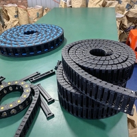 Chaîne porte-câbles silencieuse en nylon PA66 certifiée CE Yodel à faible bruit pour machines d'emballage