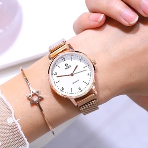 Reloj de Cuarzo Casual de Lujo para Mujer, Diseño Coreano Retro Mori, Cielo Estrellado con Corazón, 36mm, Aleación, Cristal, Puntero, Múltiples Husos Horarios - Product Image 1