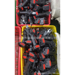 Mini Chainsaw Battery <b>Powered</b> Portable Electric <b>Saw</b> For Home Outdoor Use - Product Image 4