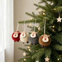 Fournisseur en gros de nouveaux ornements de Noël en polyester et laine d'agneau, pendentifs rennes colorés en quatre pièces, accessoires de déguisement pour fêtes
