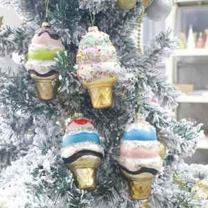 Nouvelles décorations de Noël en verre personnalisées en forme de crème glacée à suspendre - Product Image 6
