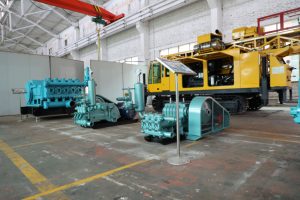 BW 390 BW200 <span class=keywords><strong>Falcon</strong></span> Triplex Çamur Pompası 1 Yıl Garantili ve Raporlama Makineleriyle - Product Image 3