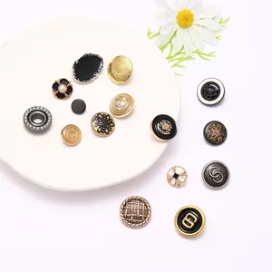 Diamantes de imitación de Metal, tamaño de 12l a 28L, botones para coser, cubierta de esmalte e imitación de perla, botón de Metal antiexposición