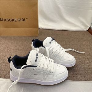 Chaussures rétro coréennes pour femmes, style 'bread shoes', tendance américaine, chaussures de skate de niche, baskets légères à semelle épaisse pour étudiantes, usage quotidien - Product Image 2