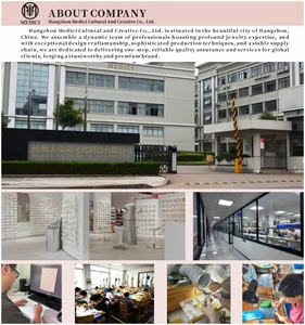 Bracelet pour femme en acier inoxydable avec pendentif breloque en forme de <span class=keywords><strong>petit</strong></span> ours, entièrement serti de diamants, multi-accessoires, mignon, plaqué or 18 carats, vente en gros - Product Image 5