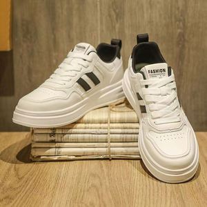 Nouvelles baskets décontractées pour hommes – Prix de gros – Respirantes, polyvalentes, pour le skateboard, tendance, de qualité supérieure, blanches, légères, pour étudiants - Product Image 3