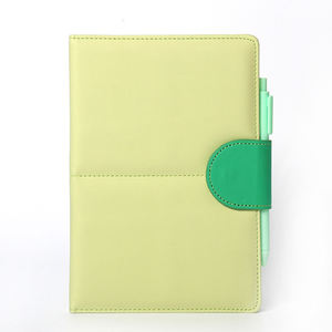 Agenda in Pelle A5 Personalizzata Macron Girls, Taccuino Colorato in PU con Chiusura Magnetica - Product Image 1