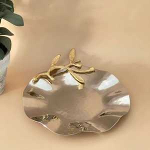 Plateau de service ovale de luxe en laiton poli miroir de haute qualité avec motif floral, style nordique, pour mariage, fruits et collations - Product Image 2
