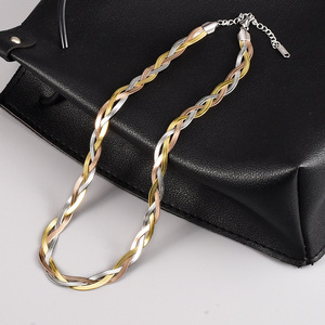 Collar de Acero Inoxidable para Mujer en Oro, Plata y Oro Rosa - Combinación de Cadena Plana de Hueso de Serpiente y Cadena de Hoja - Product Image 2