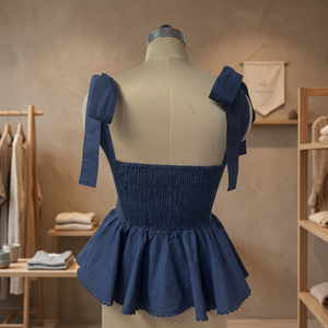 Blusa de Popelina Elástica de Algodón para Mujer, Asimétrica, con Volantes y Tirantes Cruzados en los Hombros |   Fabricante OEM y ODM Personalizado - Product Image 5