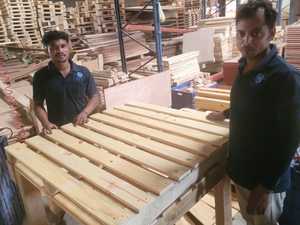 Palettes en bois estampillées à double face séchées au four, prêtes à l'exportation pour le fret international, expédition industrielle conforme aux normes mondiales - Product Image 4