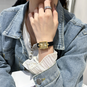 นาฬิกาควอตซ์ทรงเหลี่ยมวินเทจสำหรับผู้หญิงแบบ OEM/ODM สายหนังแท้ รองรับการผลิตแบบสั่งทำพิเศษ - Product Image 6