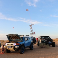 Drapeau de sécurité robuste et résistant aux déchirures pour buggy de dune, avec banderole LED pour conduite tout-terrain dans le désert - Fournisseur