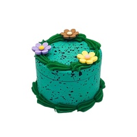 Article chaud direct d'usine 50-70MM broyeur d'herbes manuel en alliage de Zinc à quatre couches conception de gâteau créatif pour accessoires de fumer en boîte